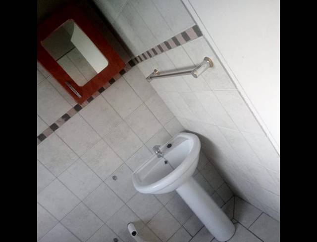 2 BEDROOM APARTMENT FOR SALE IN RUSTENBURG CENTRAL